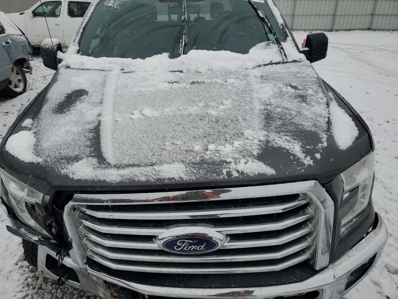 2015 Ford F-150 - Image 11