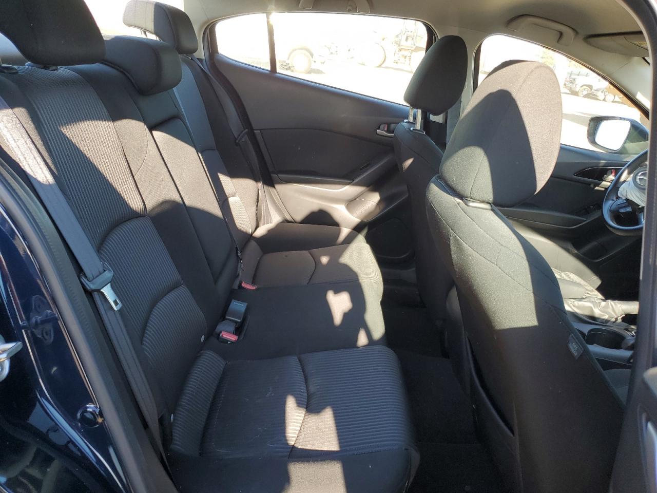 2016 Mazda 3 - Image 10