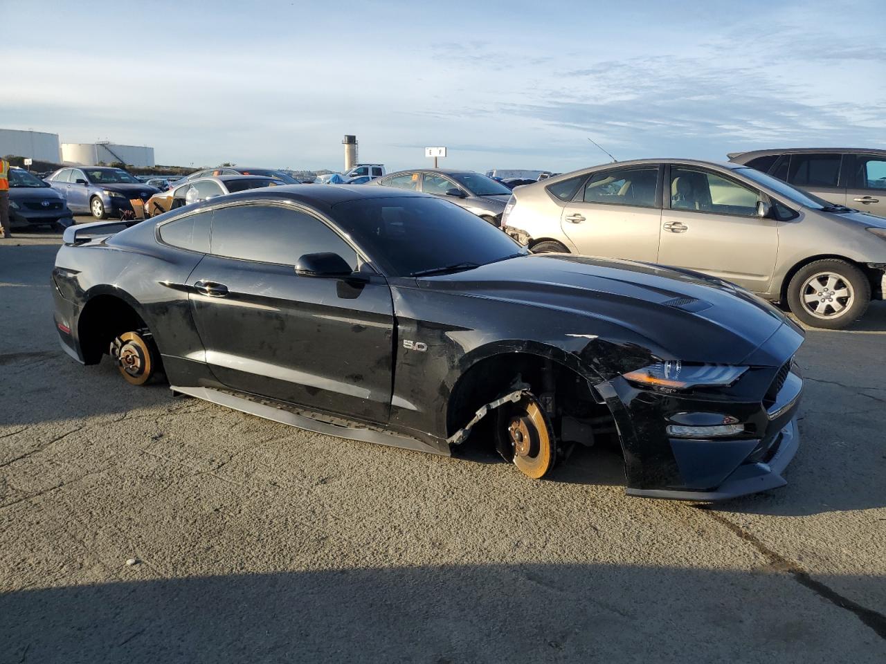 2019 Ford Mustang - Image 4