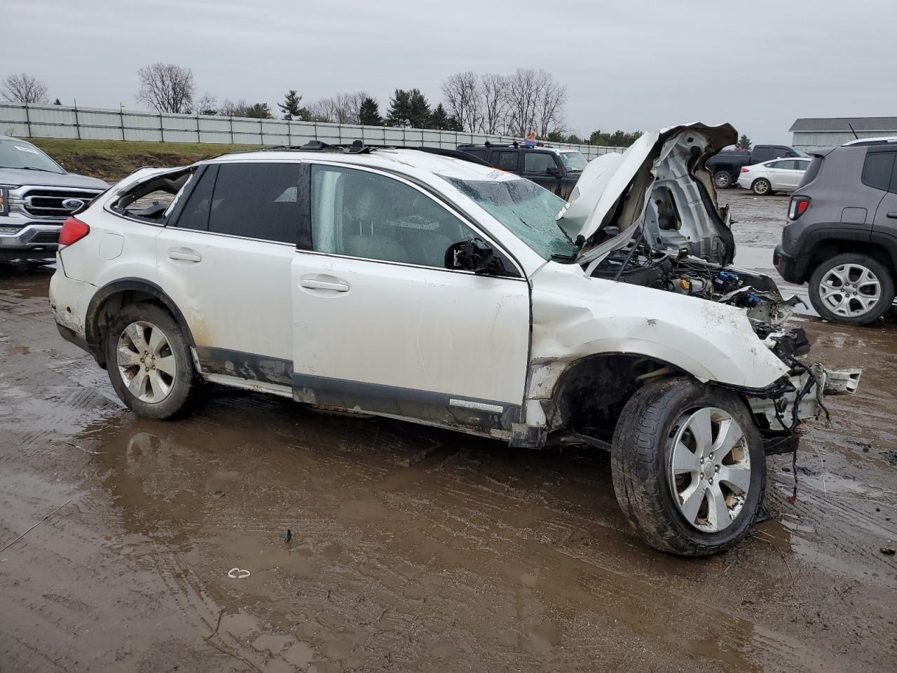 2010 Subaru Outback - Image 4