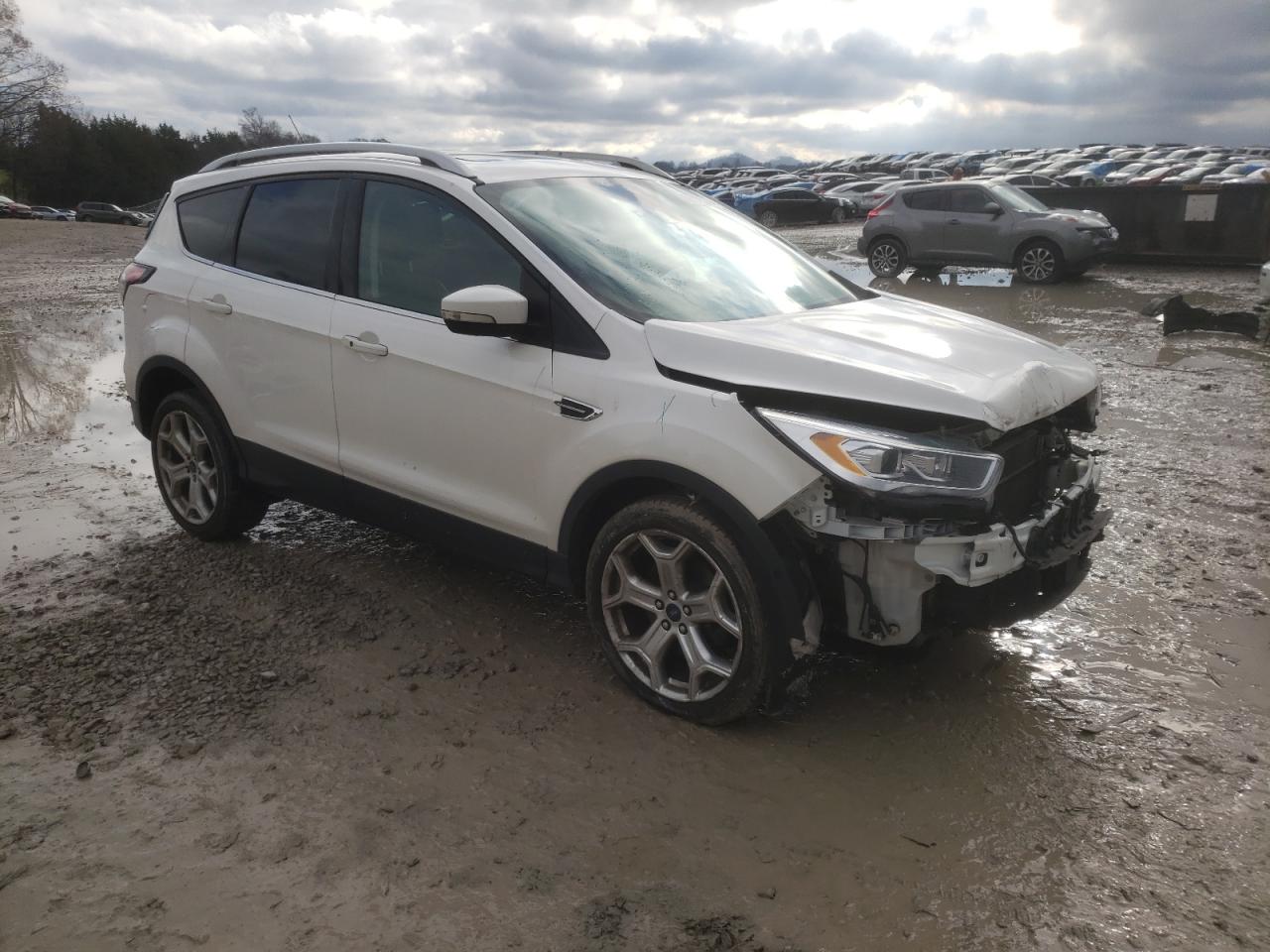 VIN 1FMCU9J90JUB59707 2018 FORD ESCAPE no.4