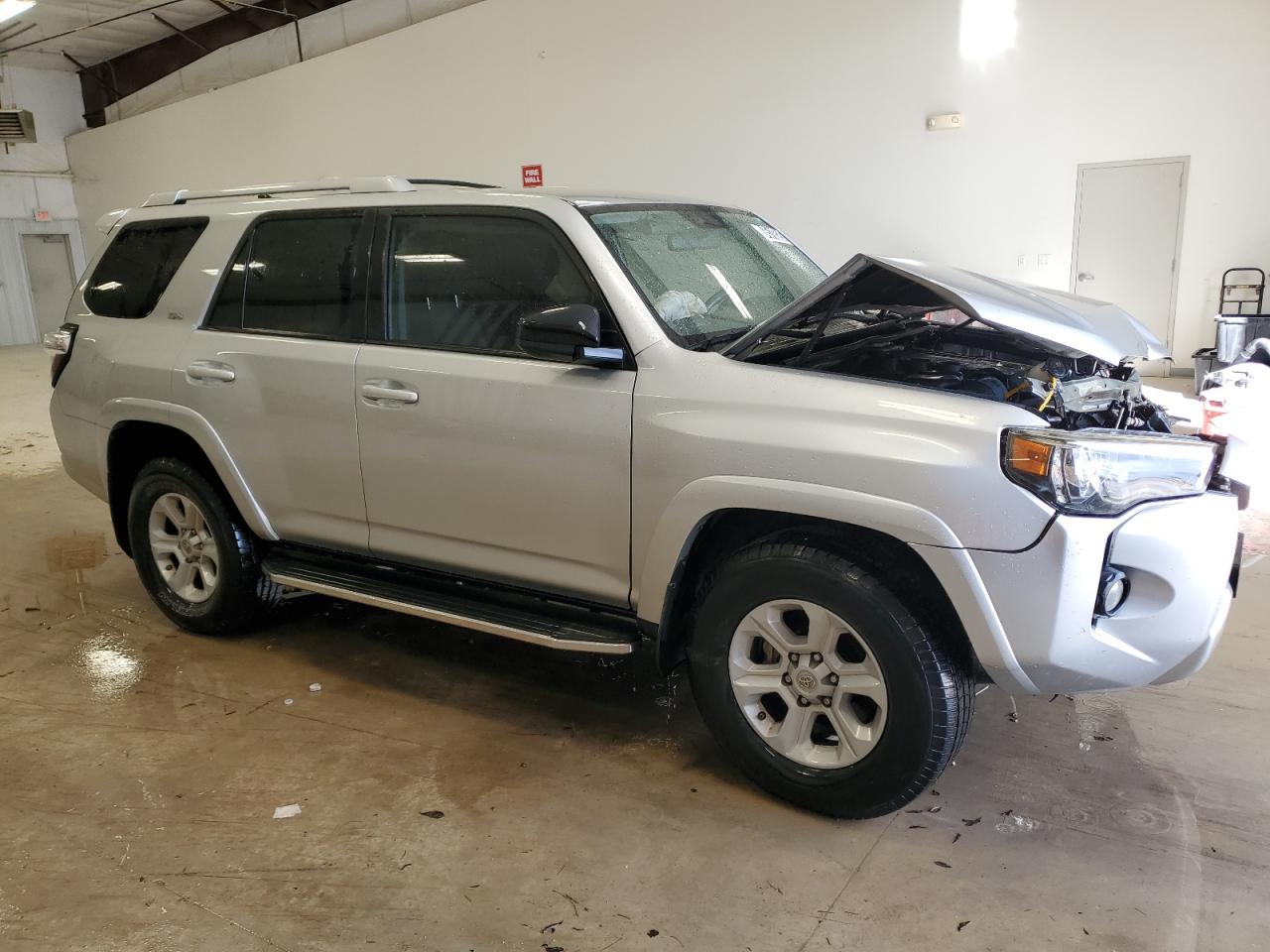 2016 Toyota 4Runner - Image 4