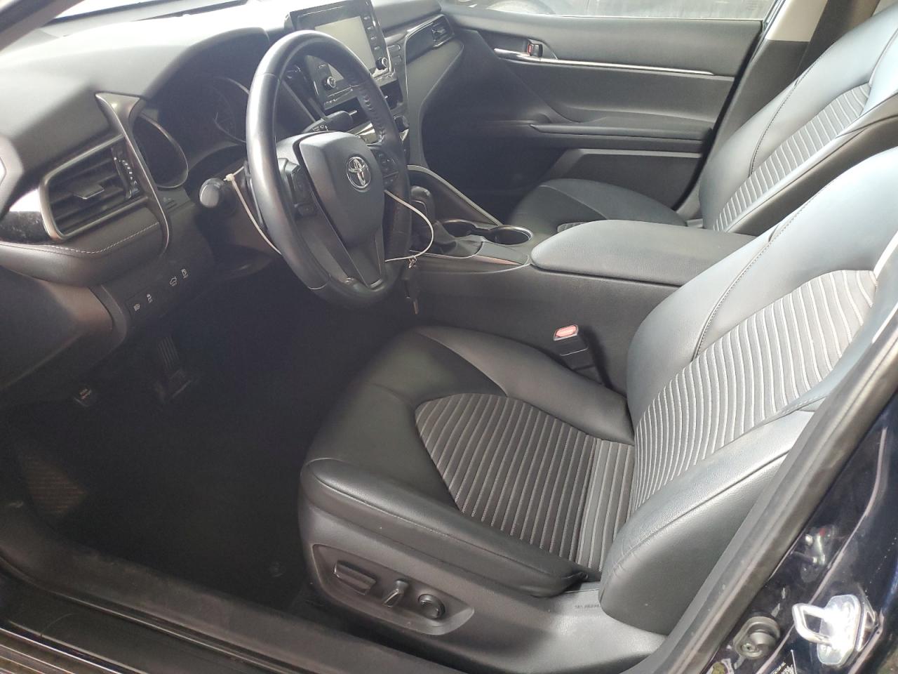 2021 Toyota Camry - Image 7
