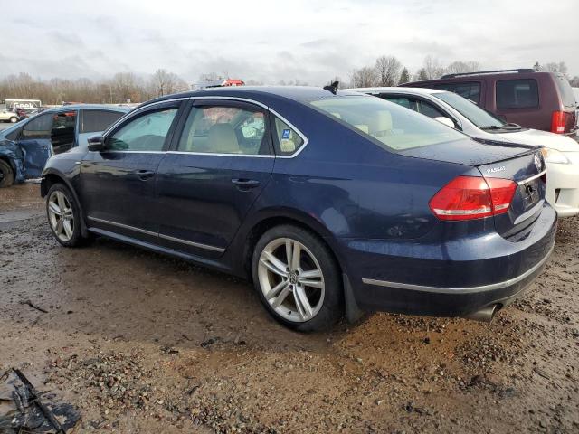 Sedans VOLKSWAGEN PASSAT 2015 Blue