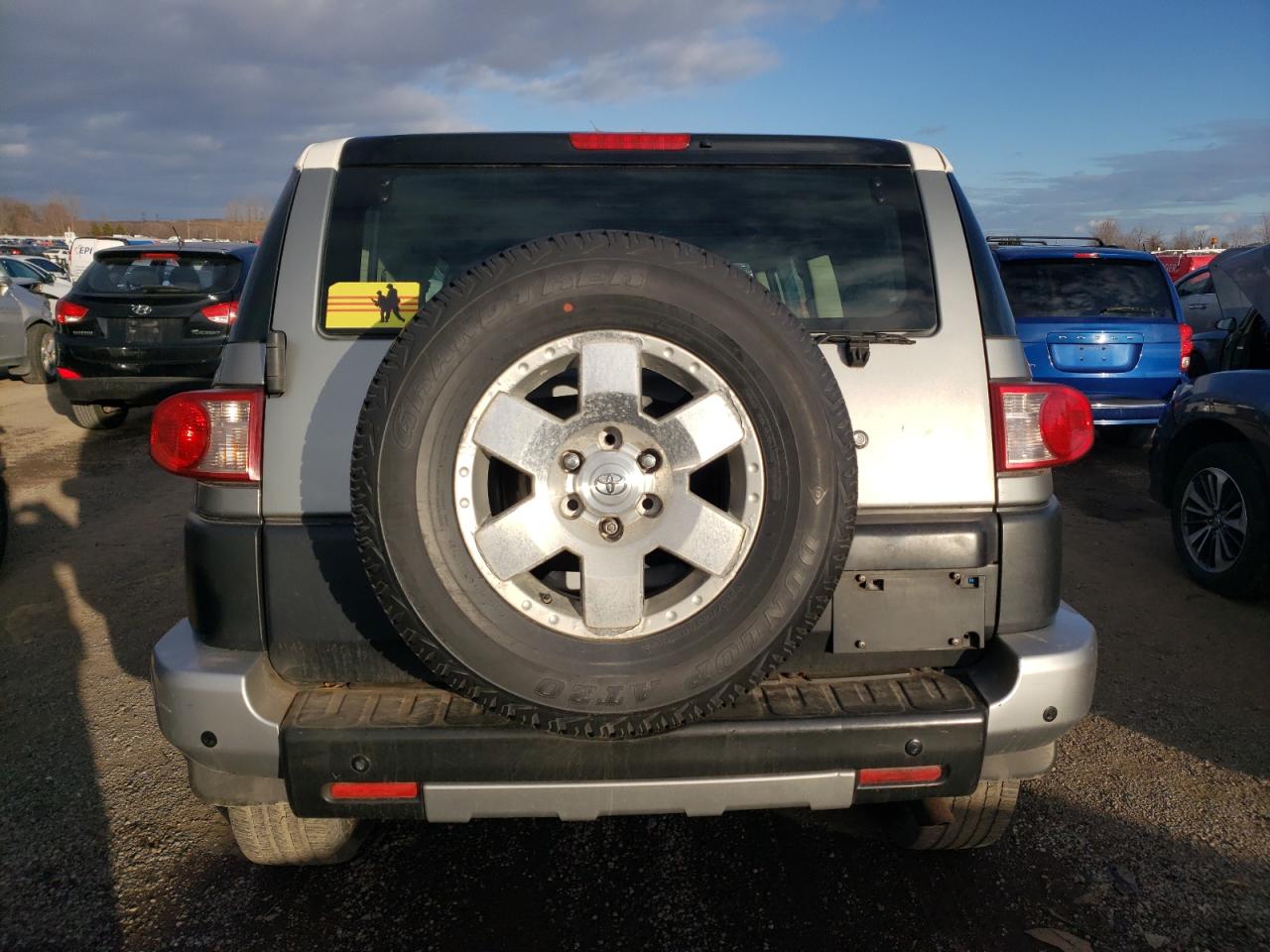 2009 Toyota Fj Cruiser VIN: JTEBU11F29K067542 Lot: 84003394