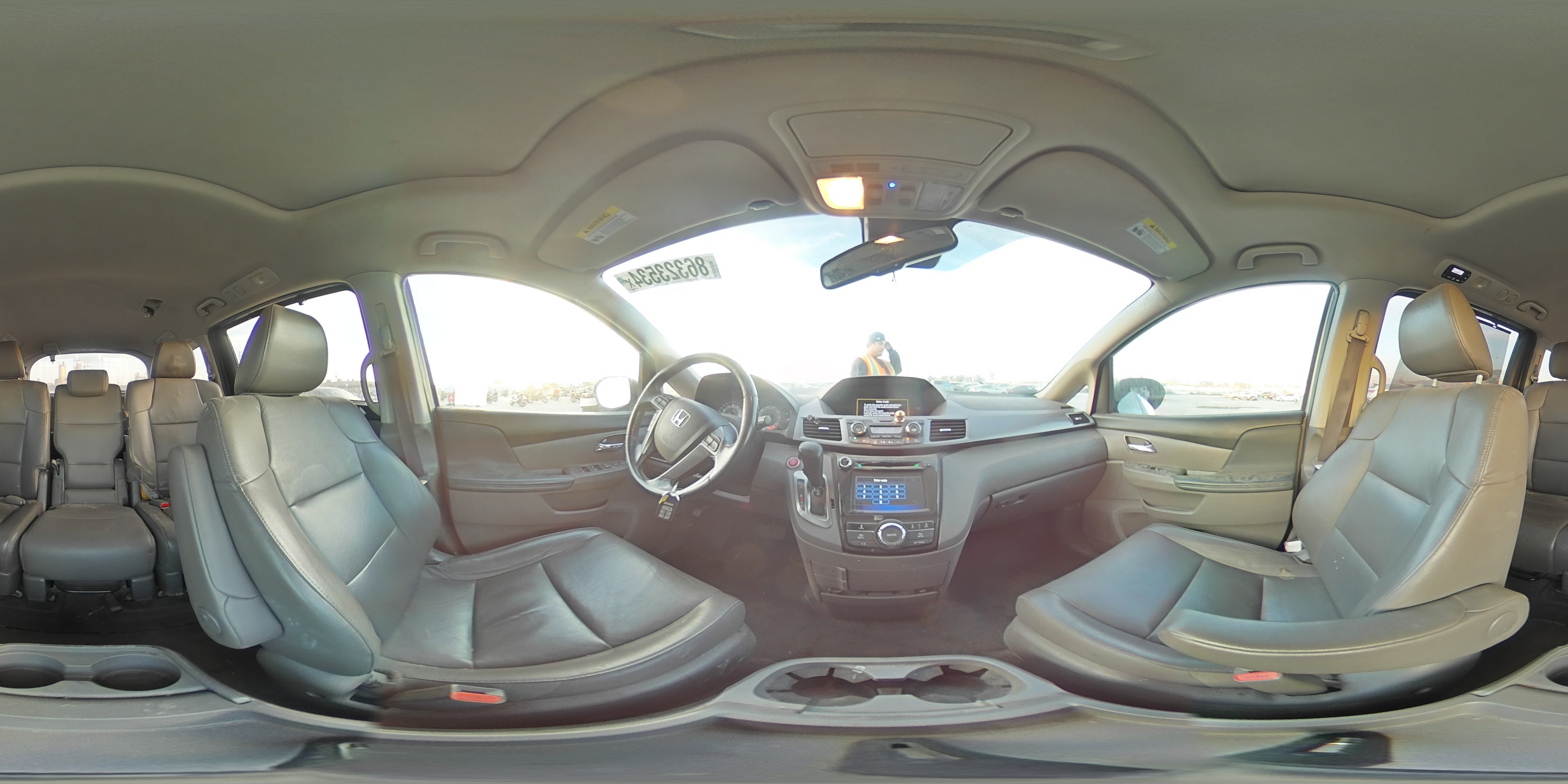 2015 Honda Odyssey - Image 13