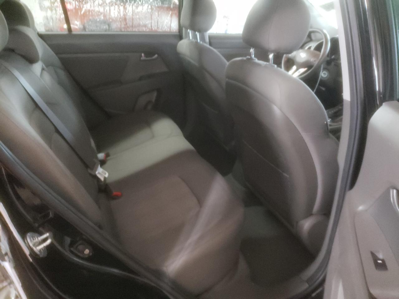 2011 Kia Sportage - Image 11