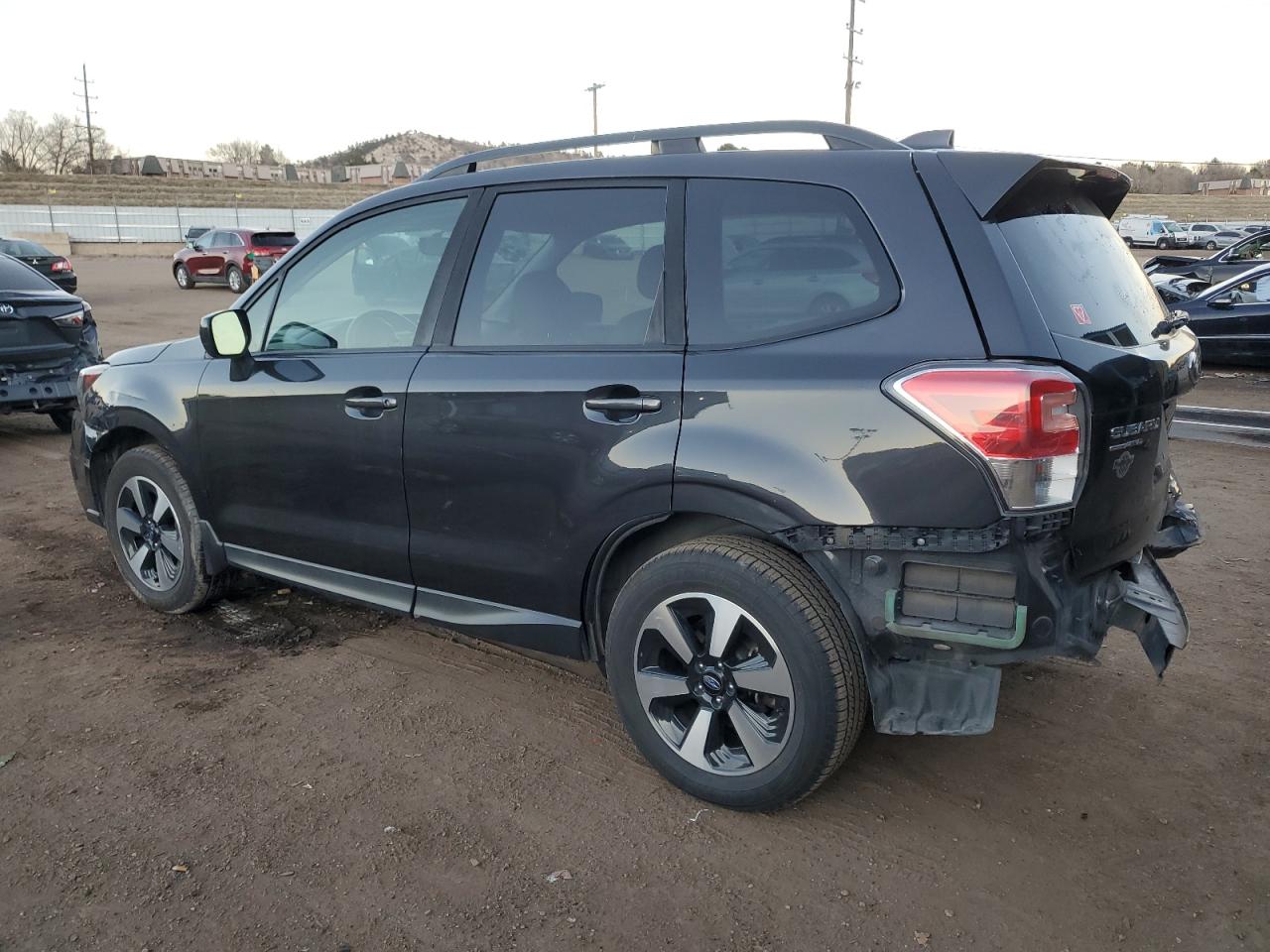 VIN JF2SJAEC1JH412835 2018 SUBARU FORESTER no.2