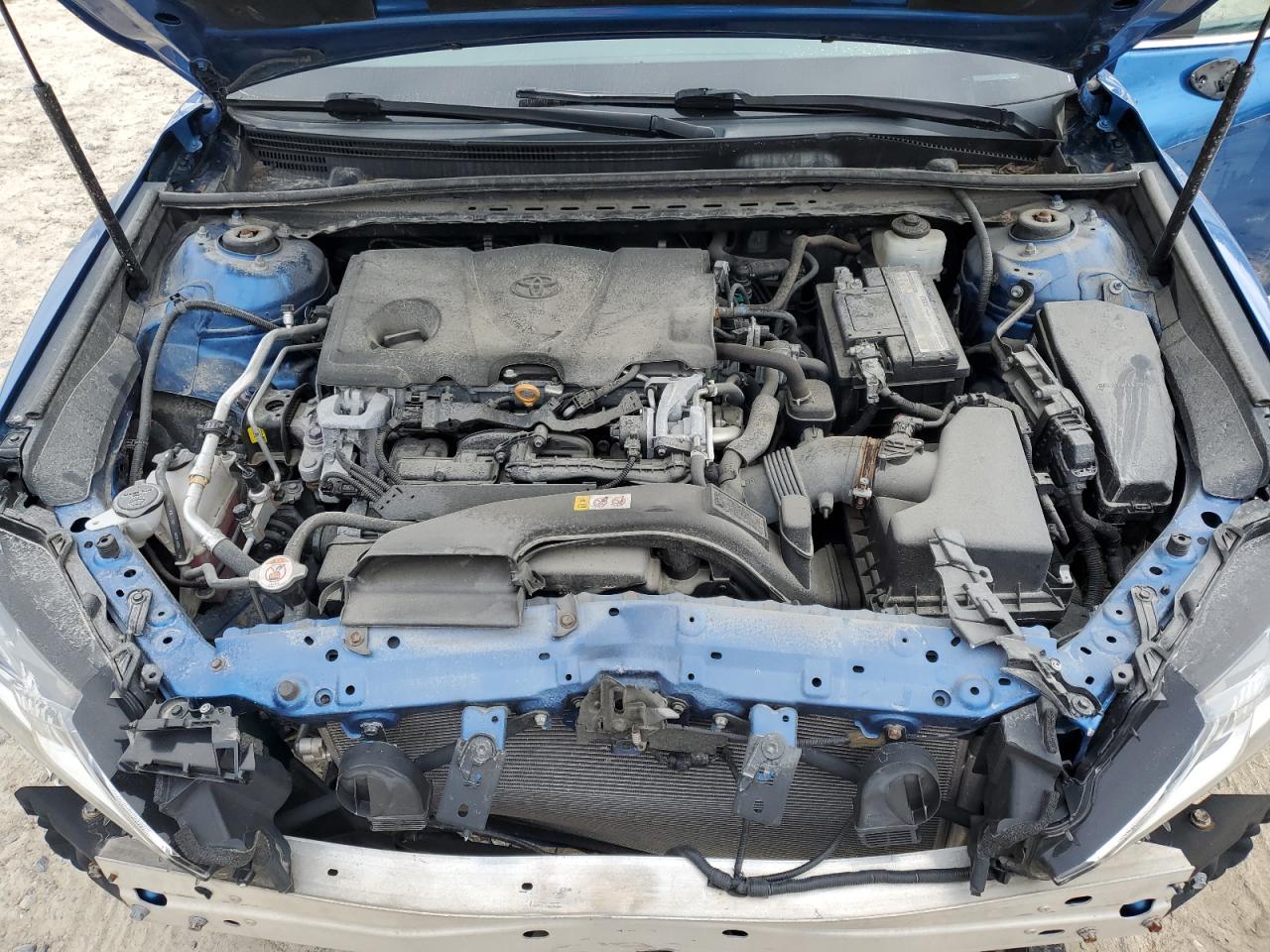 2020 Toyota Camry - Image 11