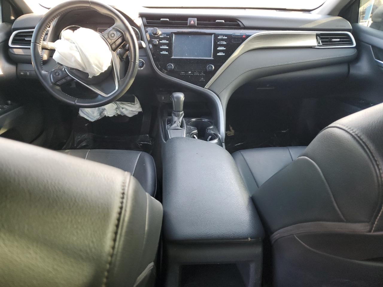 2018 Toyota Camry L VIN: 4T1B11HK5JU554822 Lot: 65806575