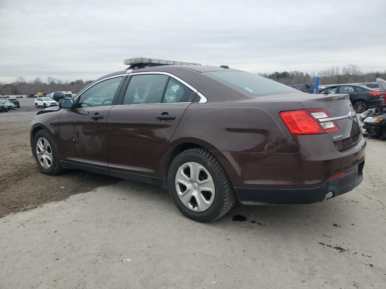 VIN 1FAHP2M8XDG121406 2013 FORD TAURUS no.2