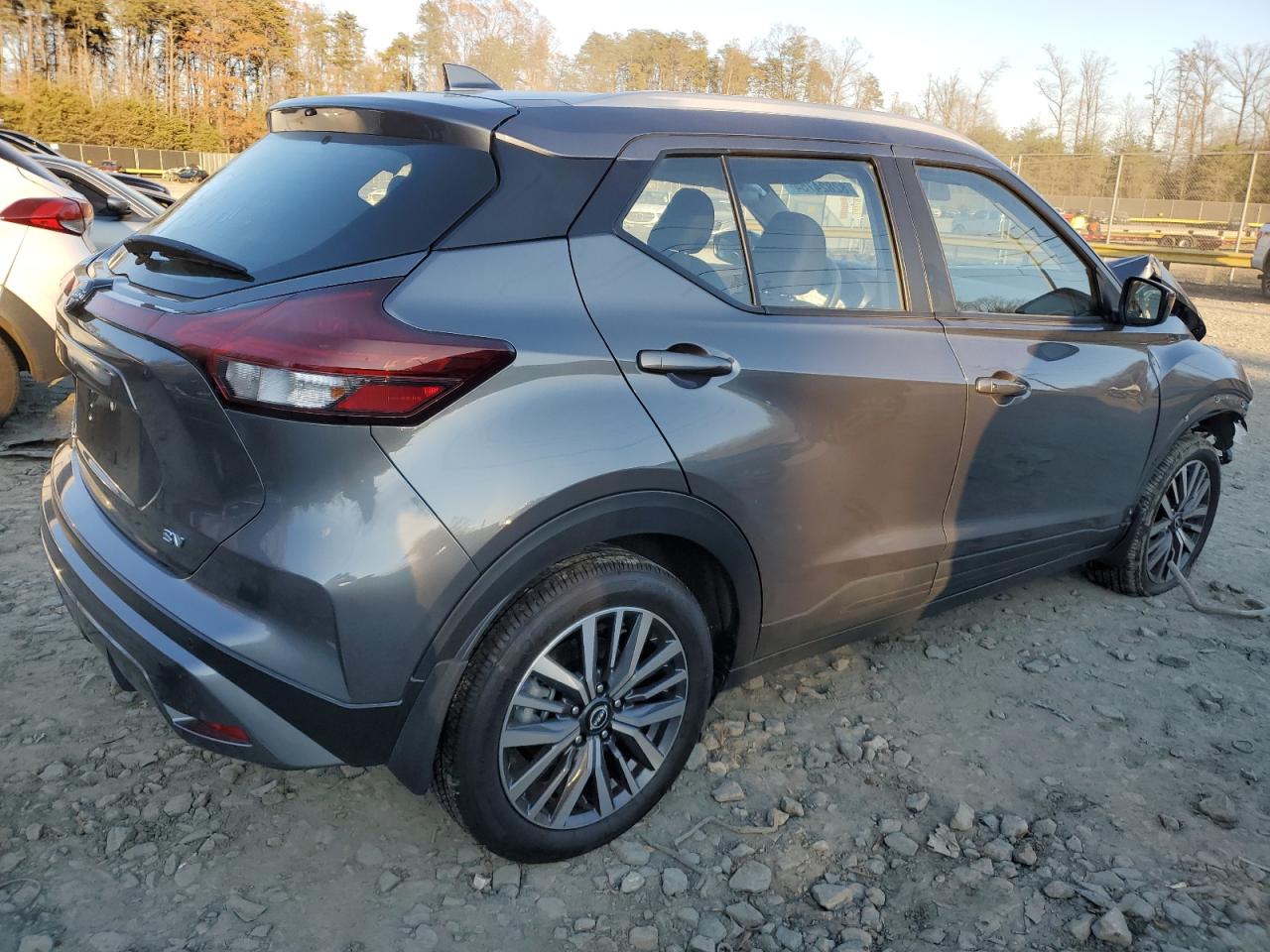 2024 Nissan Kicks - Image 3