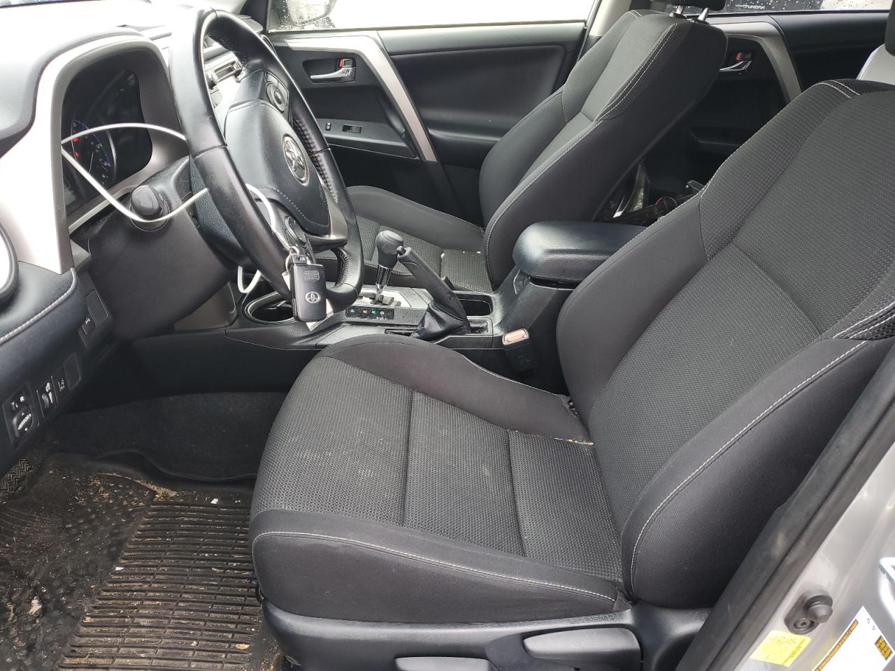2018 Toyota RAV 4 - Image 7