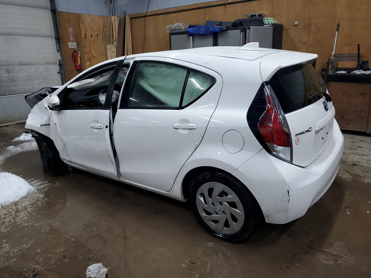 VIN JTDKDTB30G1119094 2016 TOYOTA PRIUS no.2