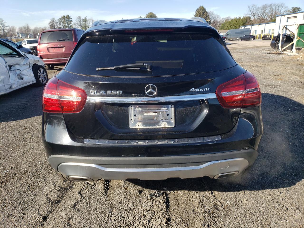 VIN WDCTG4GB7KJ583844 2019 MERCEDES-BENZ GLA-CLASS no.6