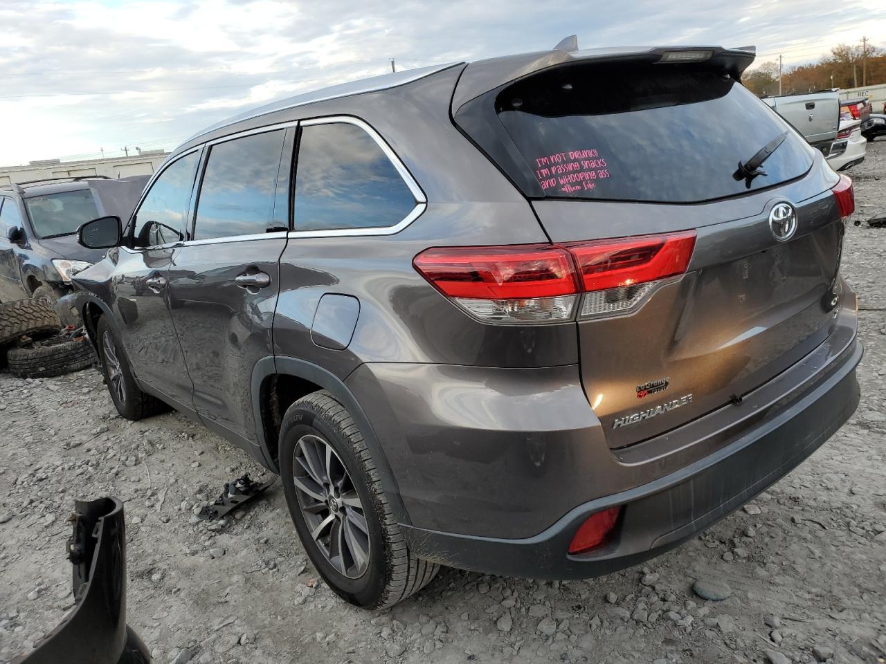 2019 Toyota Highlander - Image 2