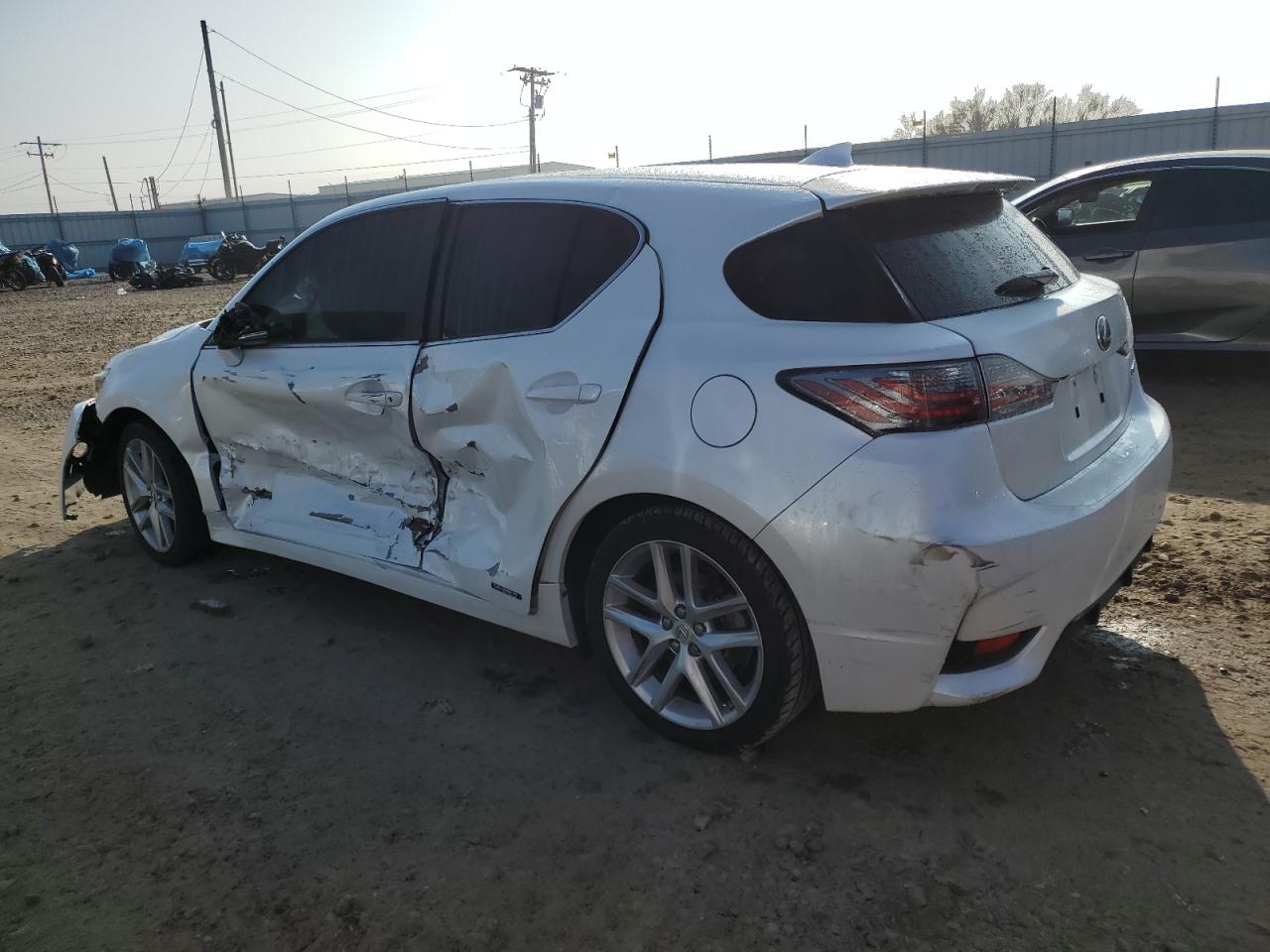 VIN JTHKD5BH0F2213135 2015 LEXUS CT 200 no.2