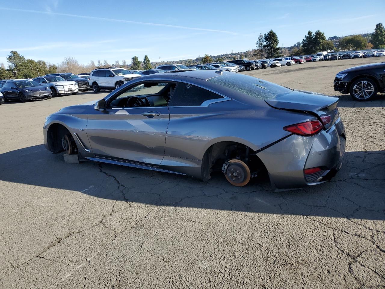 2018 Infiniti Q60 - Image 2
