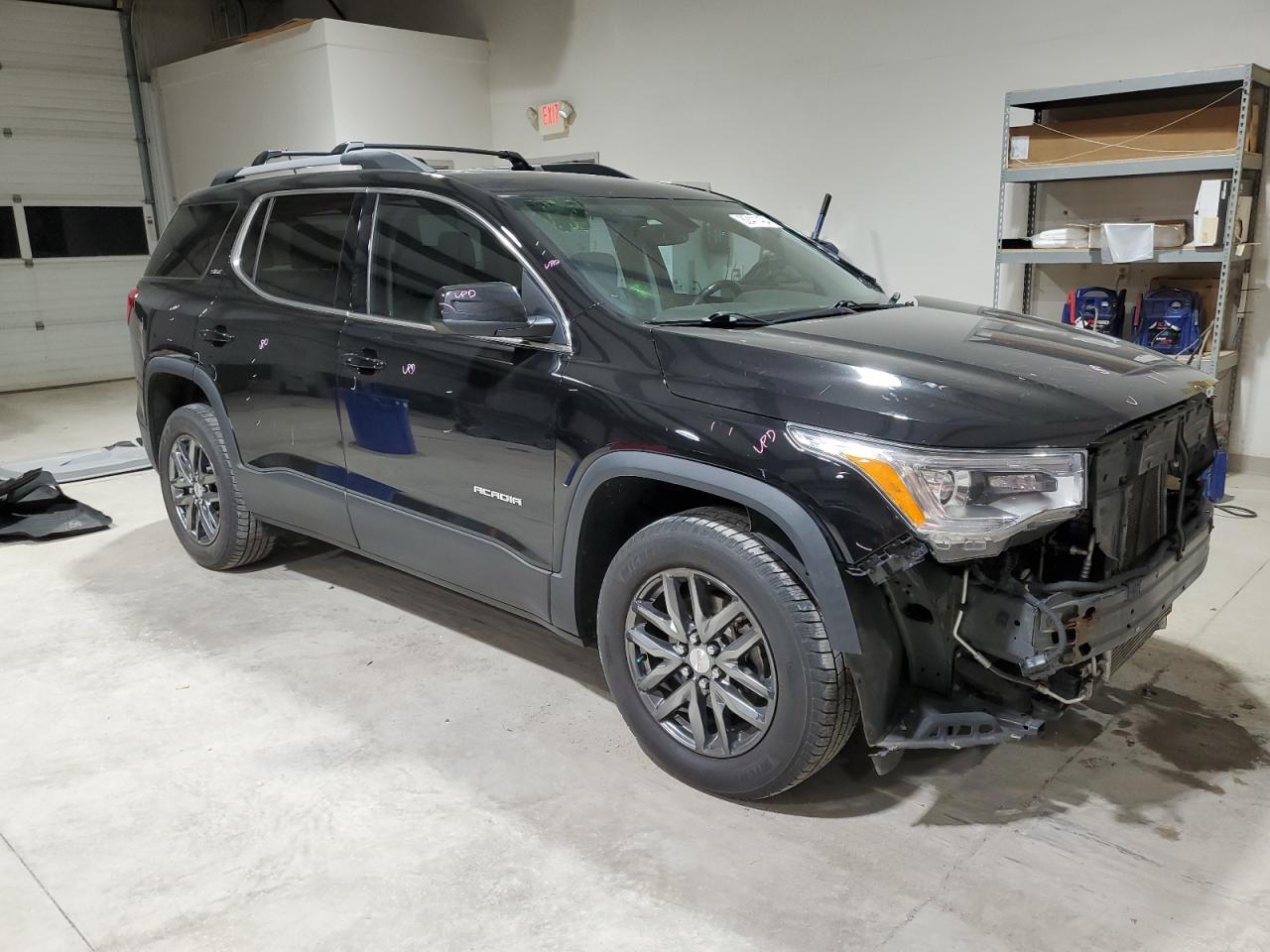 2017 GMC Acadia - Image 4