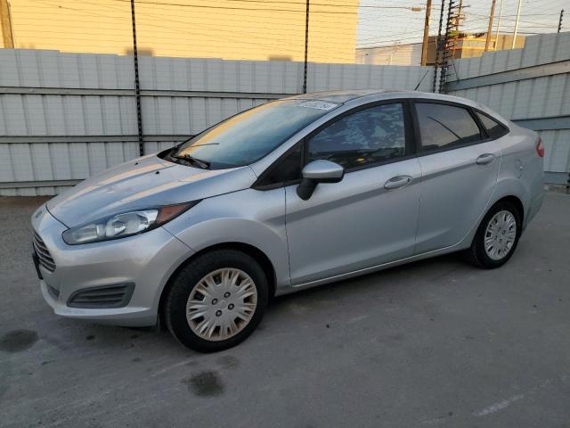 Sedans FORD FIESTA 2015 Silver