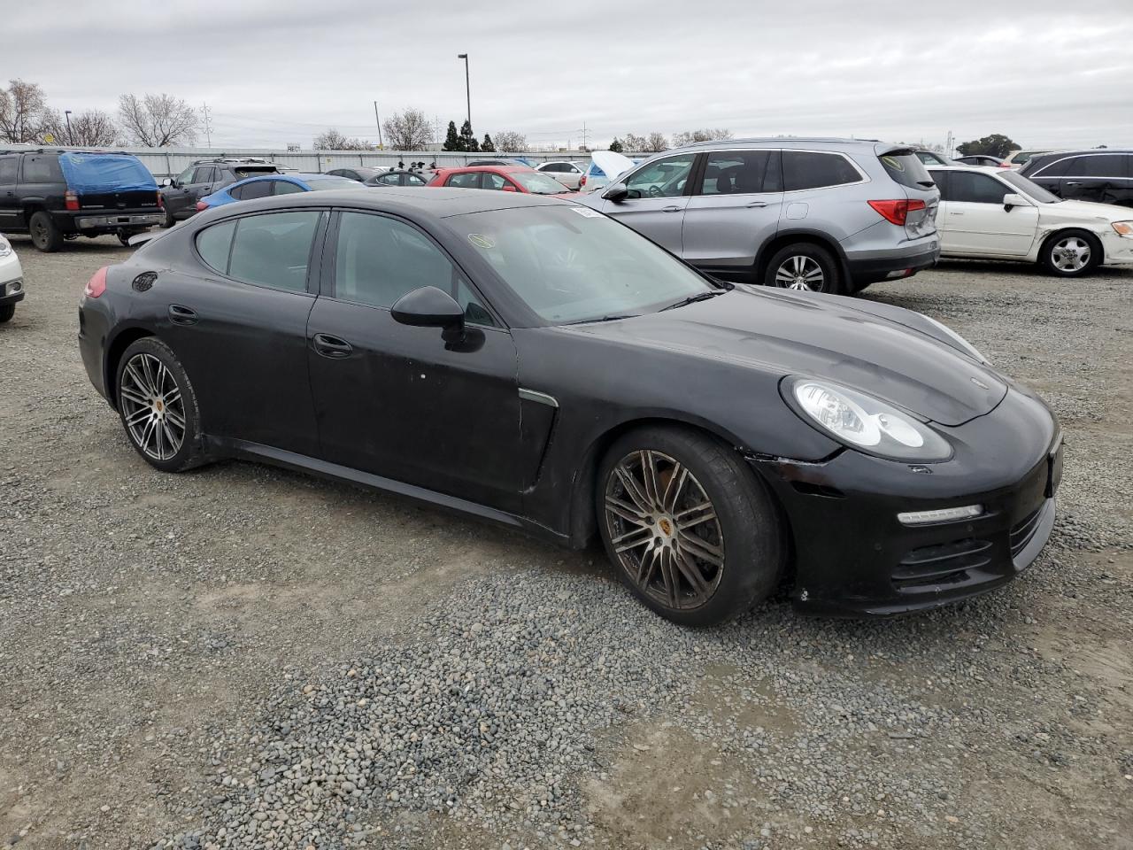 VIN WP0AA2A76GL004054 2016 PORSCHE PANAMERA no.4