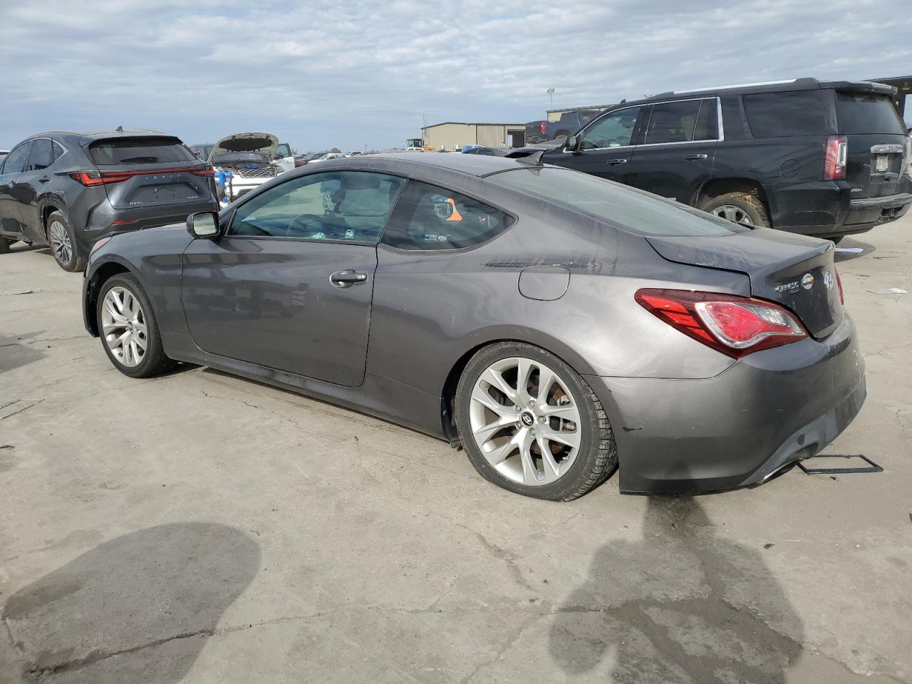 VIN KMHHT6KDXDU084769 2013 HYUNDAI GENESIS no.2