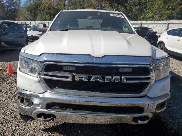  RAM 1500 2022 Белы