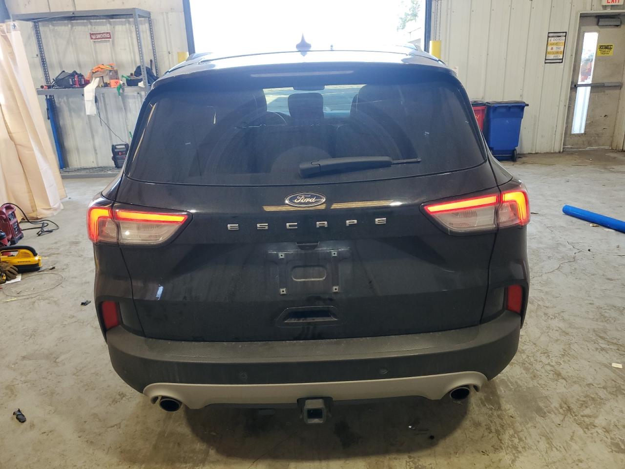 2020 Ford Escape - Image 6