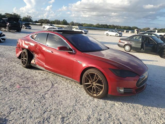  TESLA MODEL S 2013 Красный