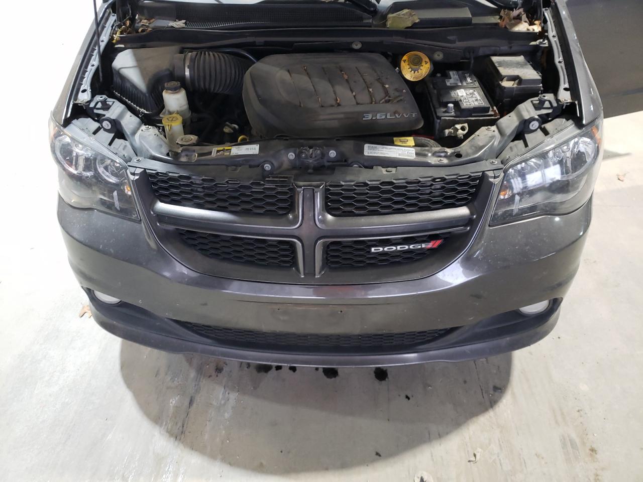 2019 Dodge Caravan - Image 12