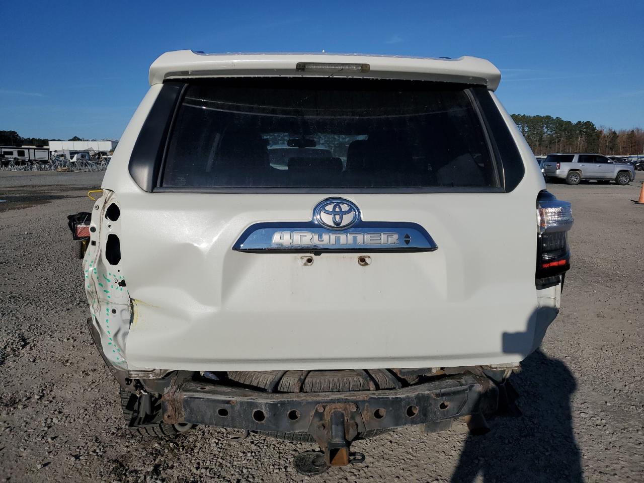2015 Toyota 4Runner - Image 6
