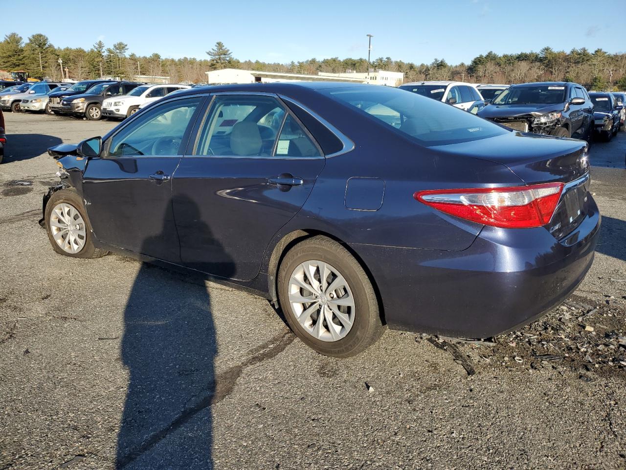 VIN 4T4BF1FK0GR523223 2016 TOYOTA CAMRY no.2