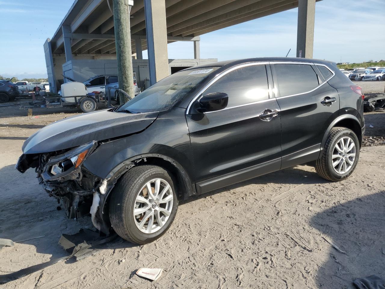 2021 Nissan Rogue - Image 1