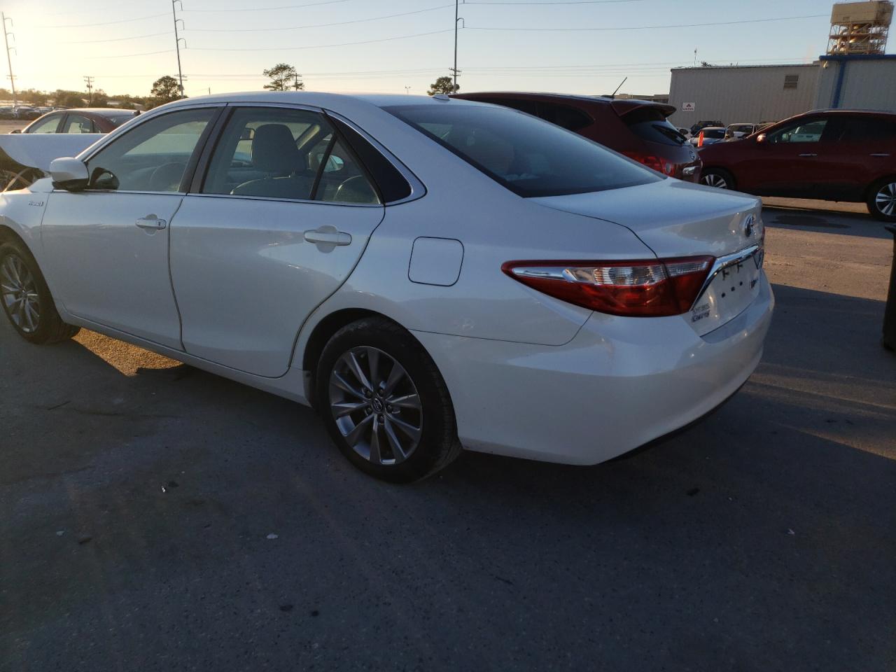 VIN 4T1BD1FK2HU215794 2017 TOYOTA CAMRY no.2