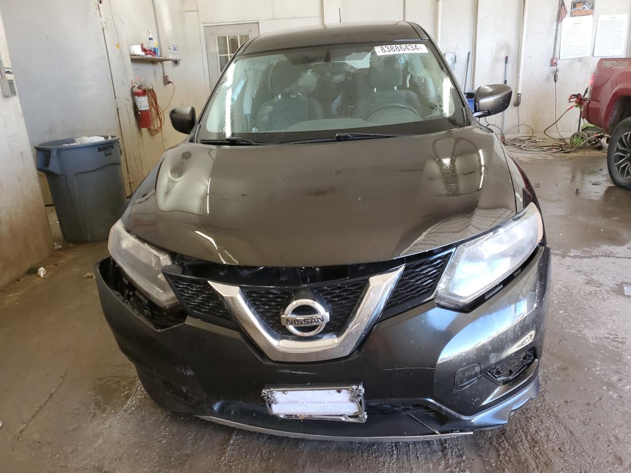 VIN KNMAT2MV8GP697545 2016 NISSAN ROGUE no.5