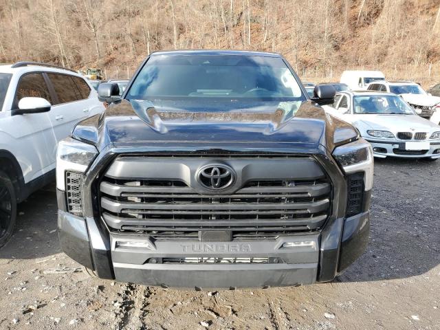  TOYOTA TUNDRA 2022 Чорний