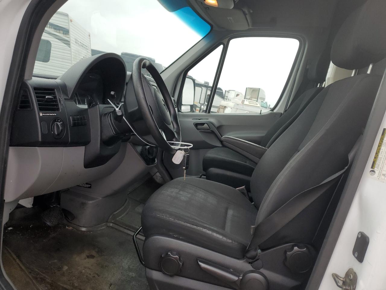 2016 Mercedes-Benz Sprinter - Image 7