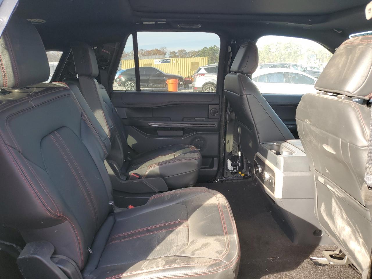 2022 Ford Expedition - Image 11