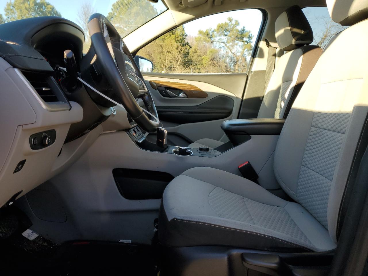2018 GMC Terrain - Image 7