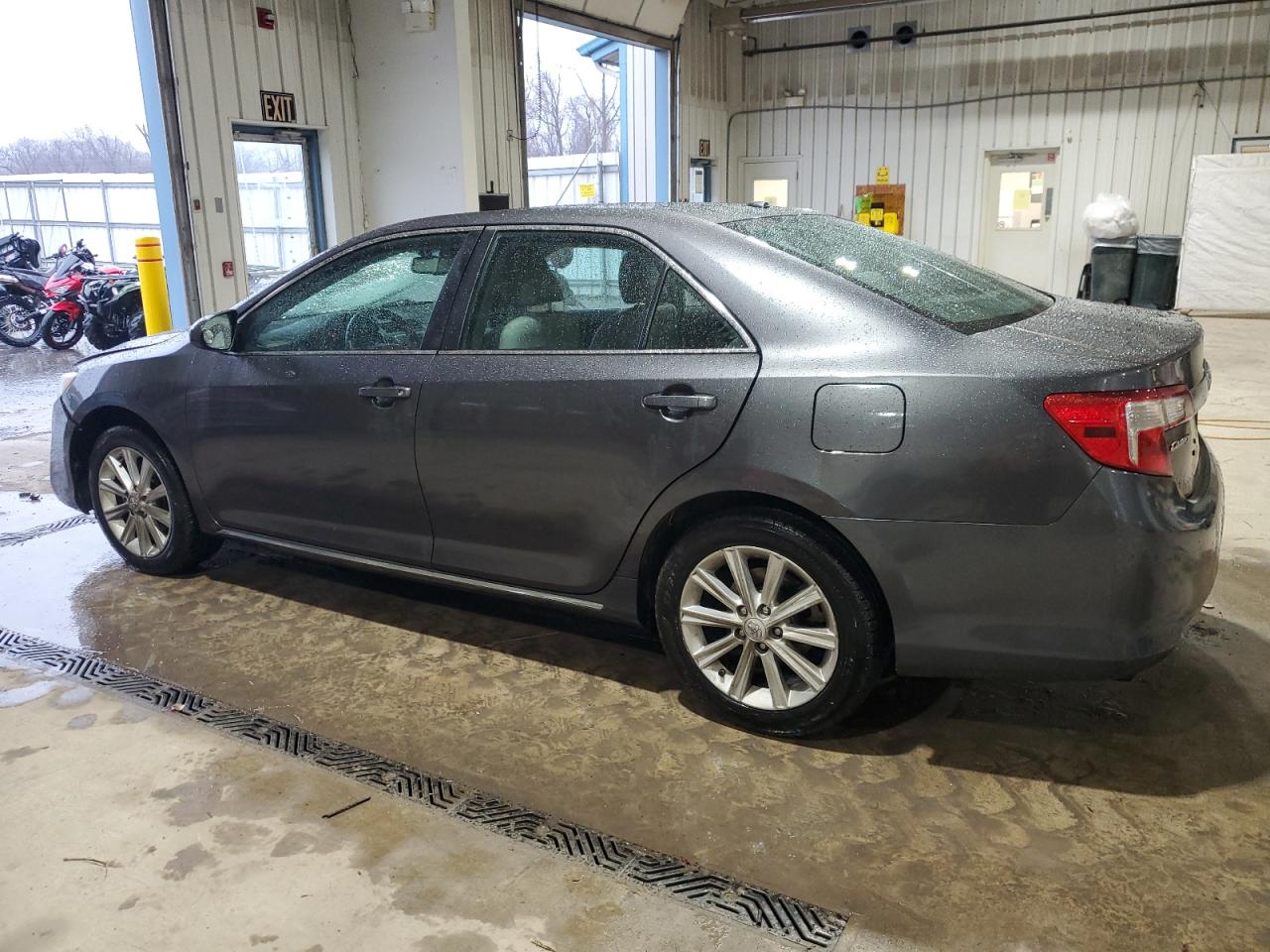 2014 Toyota Camry - Image 2