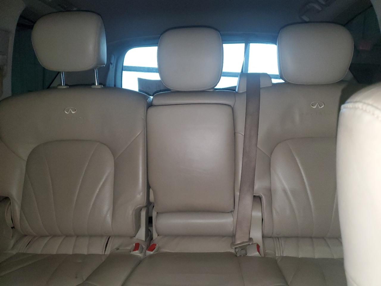2011 Infiniti QX56 - Image 10