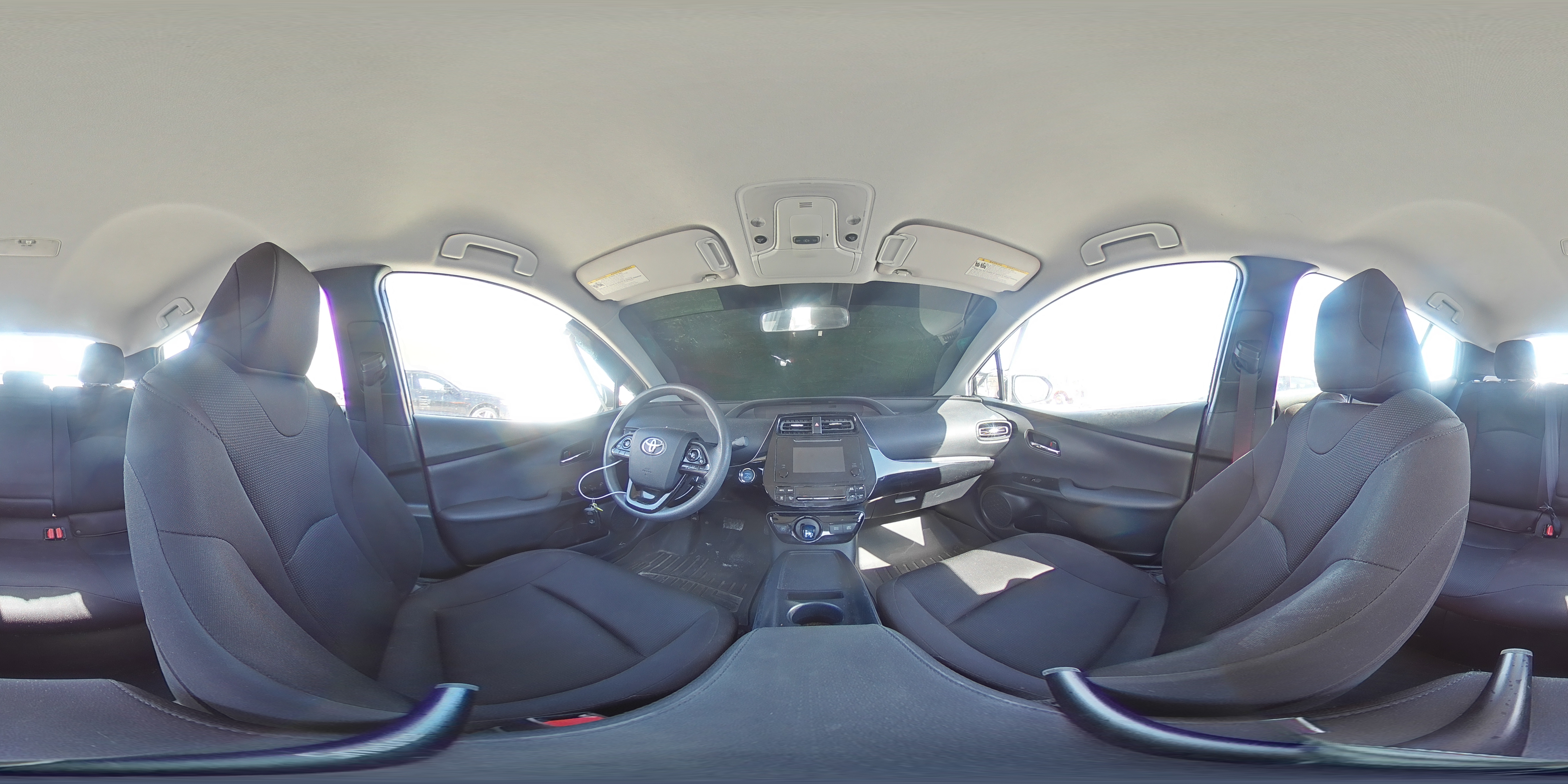 2019 Toyota Prius - Image 14