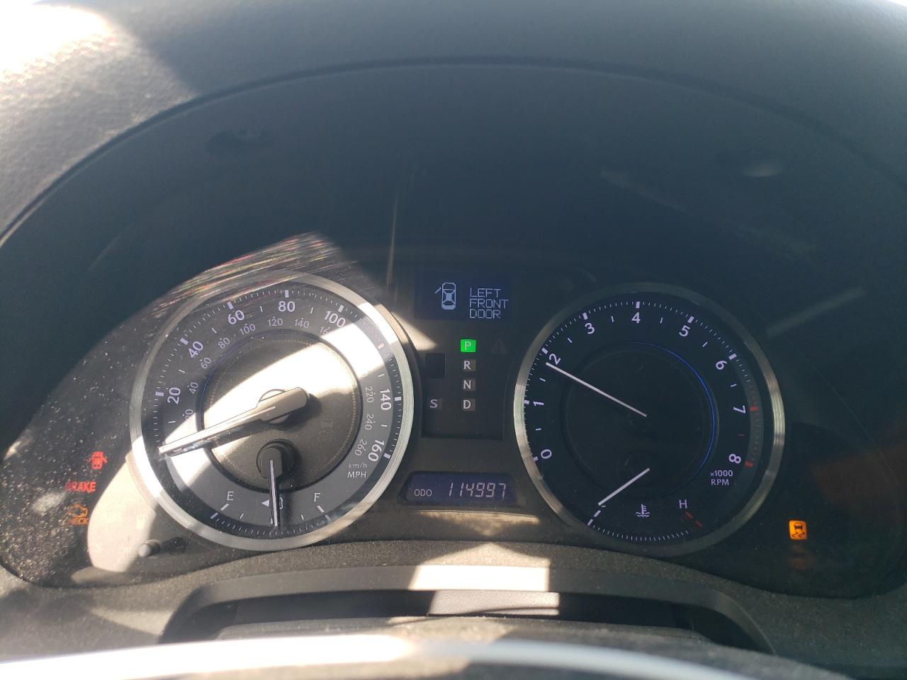 2011 Lexus IS - Image 9