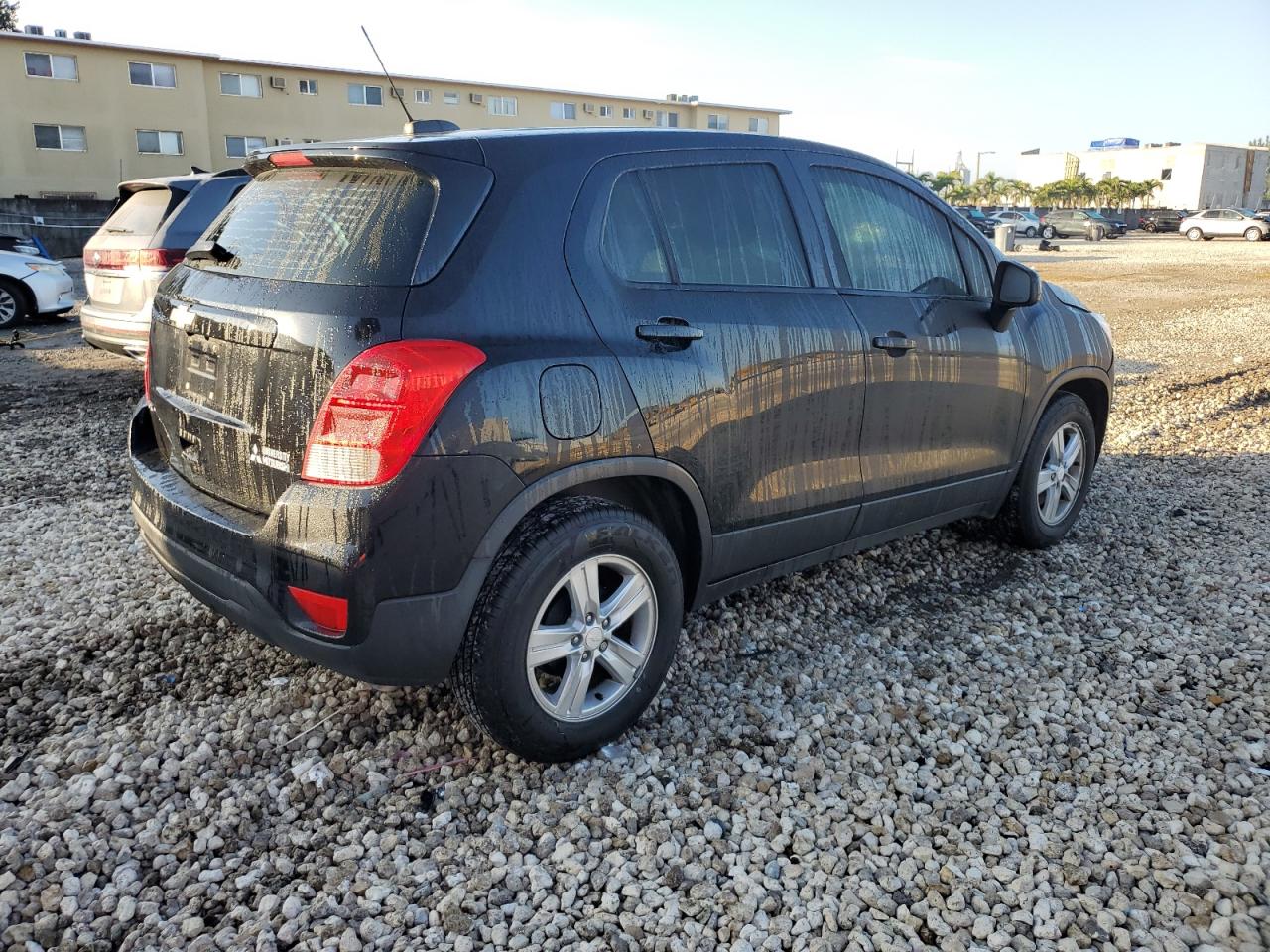 2020 Chevrolet Trax - Image 3