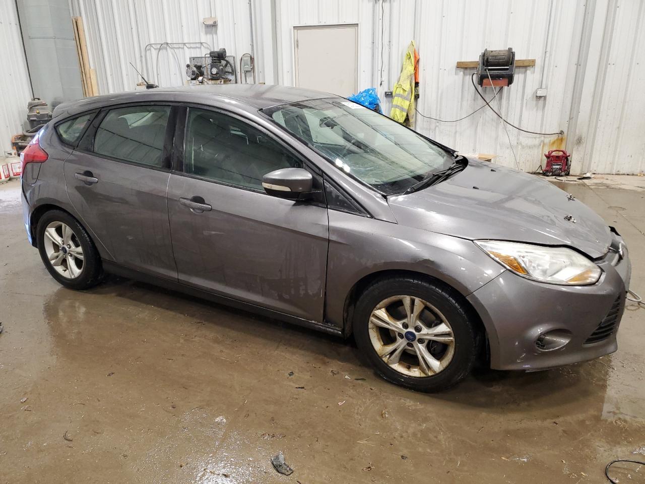 VIN 1FADP3K25EL453085 2014 FORD FOCUS no.4