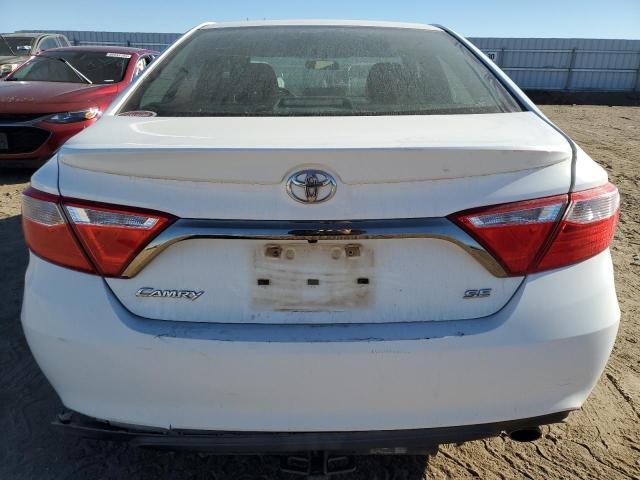  TOYOTA CAMRY 2016 Biały