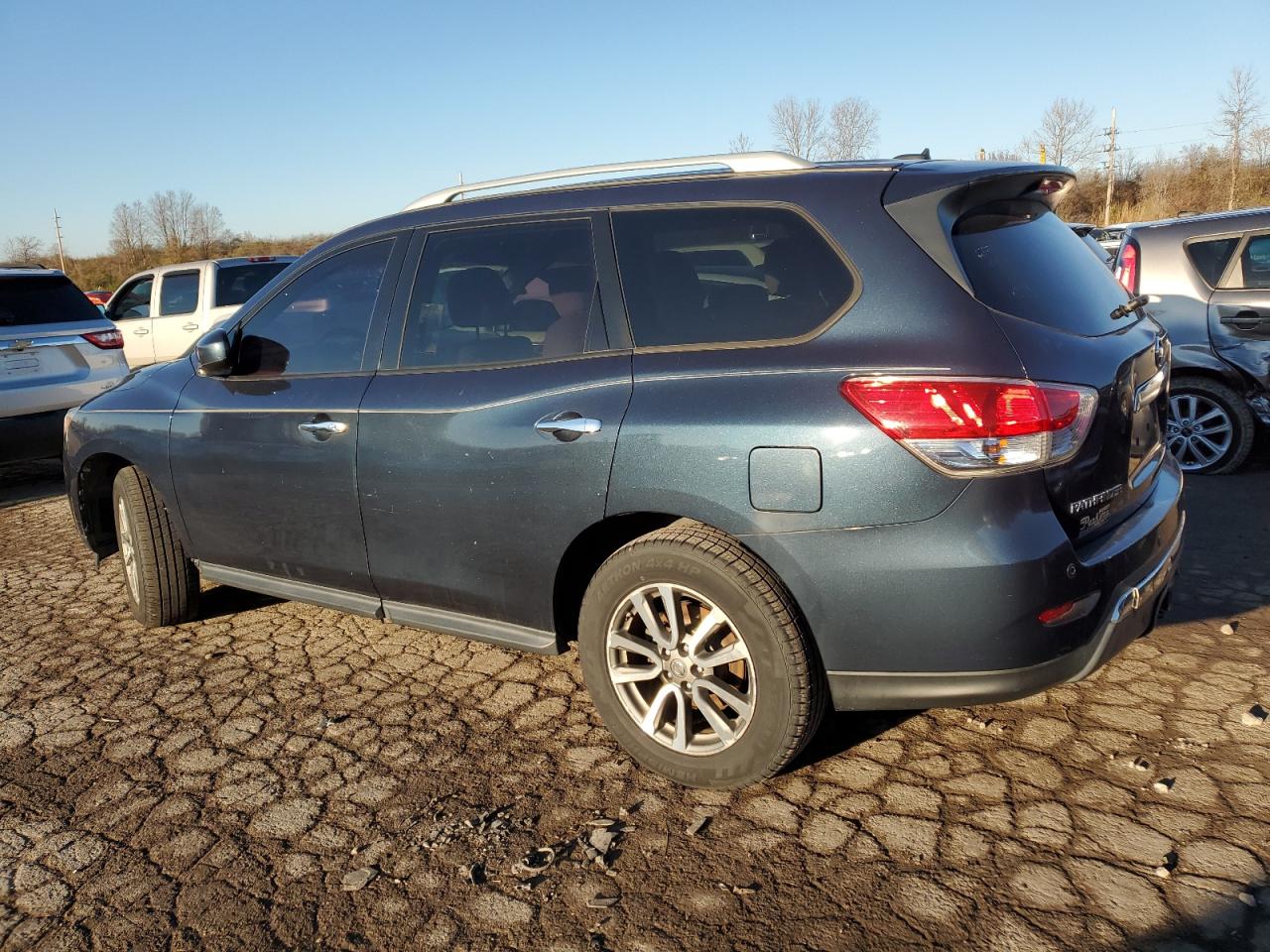 VIN 5N1AR2MN0DC661331 2013 NISSAN PATHFINDER no.2