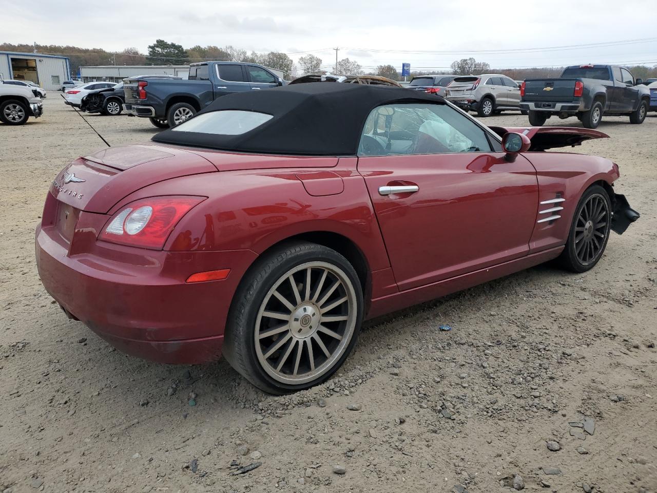 2005 Chrysler Crossfire - Image 3