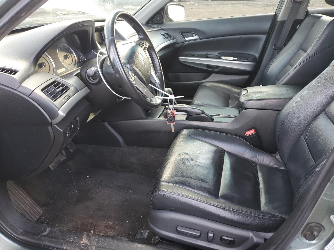 2010 Honda Accord - Image 7