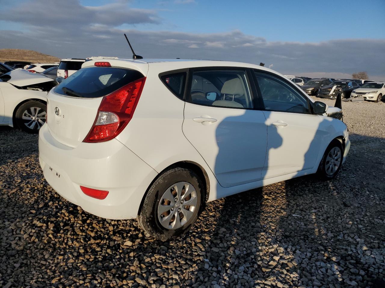 2016 Hyundai Accent - Image 3